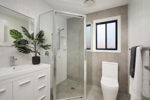 17 Melbourne Street - Bathroom 2